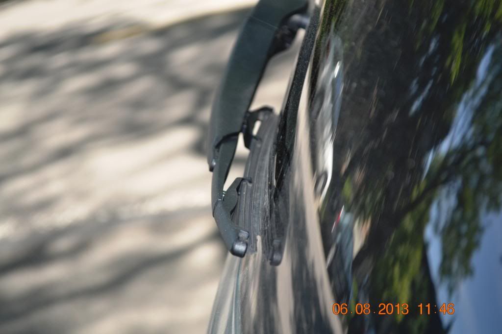 Replacing the Rear Wiper Blade Buick Enclave Online